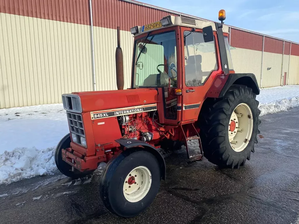 International 845XL 2wd, lange poken, ergo-s, 1985