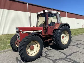 International 955XL 4wd, 30km/u, NL kenteken