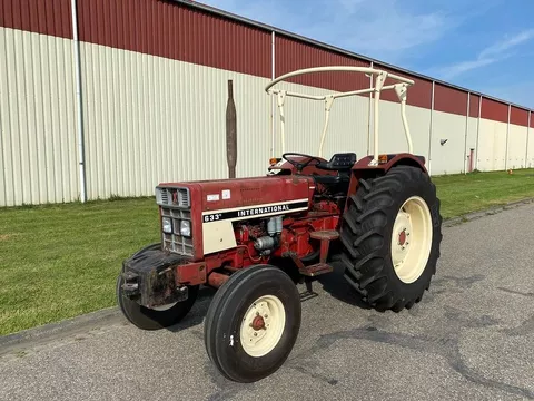 International 633