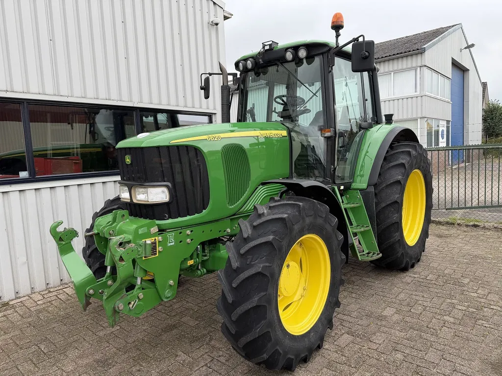 John Deere 6620