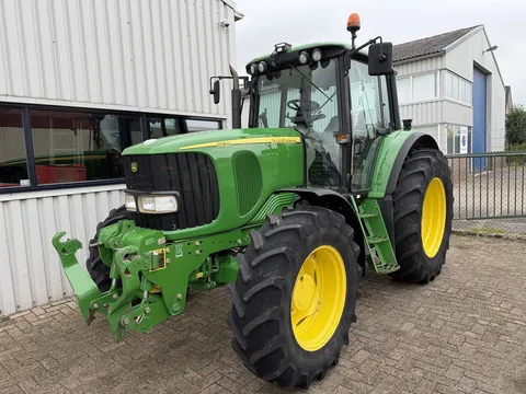 John Deere 6620