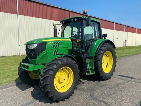 John Deere 6115M