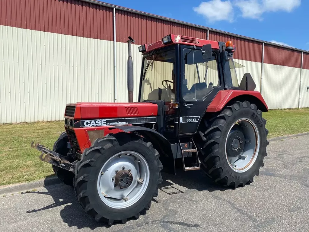Case IH 856XL 40km/u Wirtz fronthef en front pto