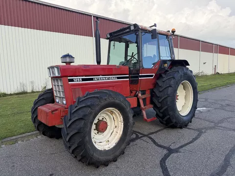 International 1255